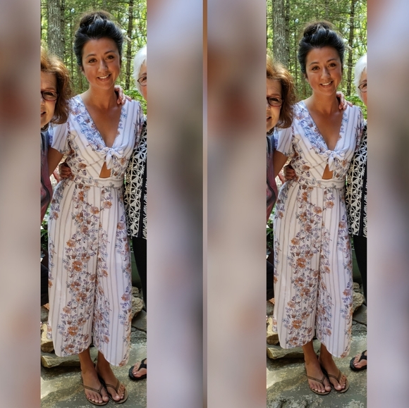 One Clothing Los Angeles Pants - 🌼 One Clothing Floral Jumpsuit